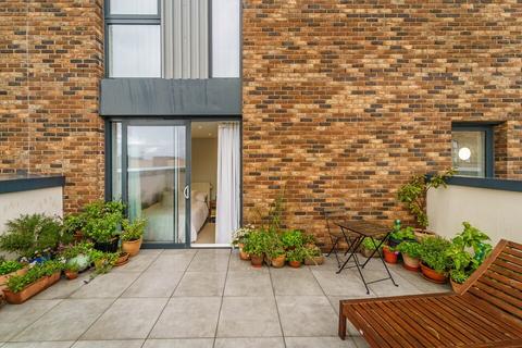 1 bedroom apartment for sale, at Keel Aparments, 31 Greyhound Parade, London SW17