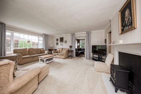 undefined, Great Bounds Drive, Bidborough