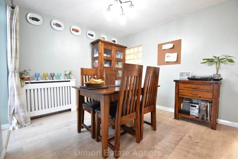 2 bedroom terraced house for sale, Pelham Road, Gosport