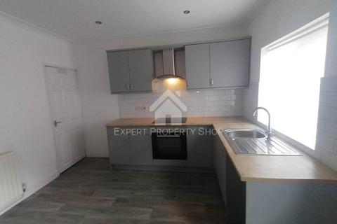 3 bedroom house to rent, *AVAILABLE NOW* Portland Street. Worksop, Notts
