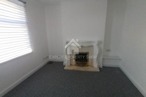 3 bedroom house to rent, *AVAILABLE NOW* Portland Street. Worksop, Notts