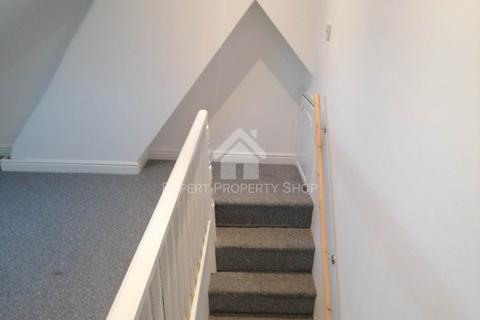 3 bedroom house to rent, *AVAILABLE NOW* Portland Street. Worksop, Notts