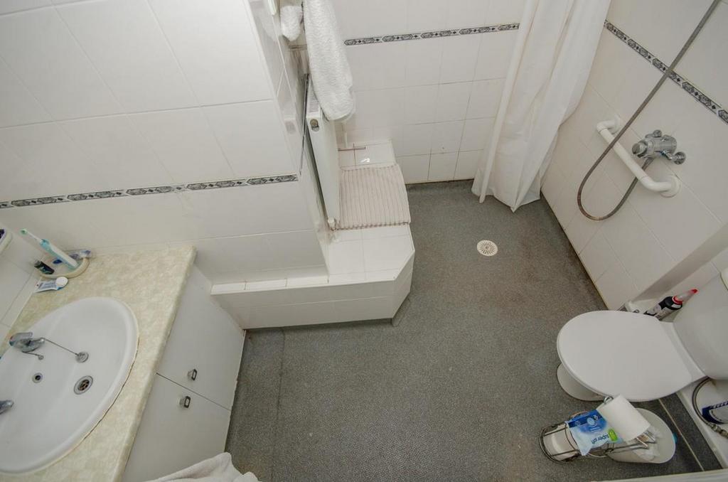 Wet room.jpg