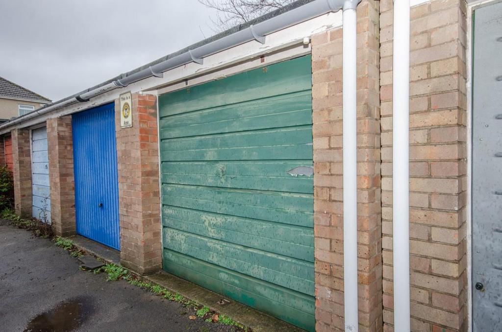 Garage.jpg