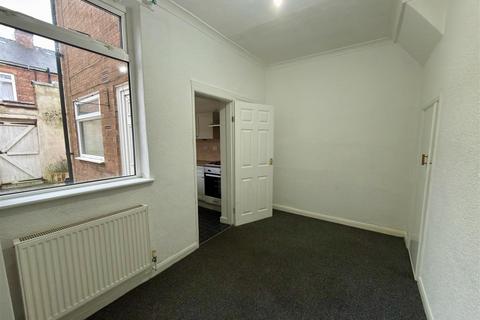 2 bedroom terraced house for sale, Craig Street, Darlington