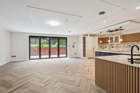 undefined, North Approach, Moor Park HA6