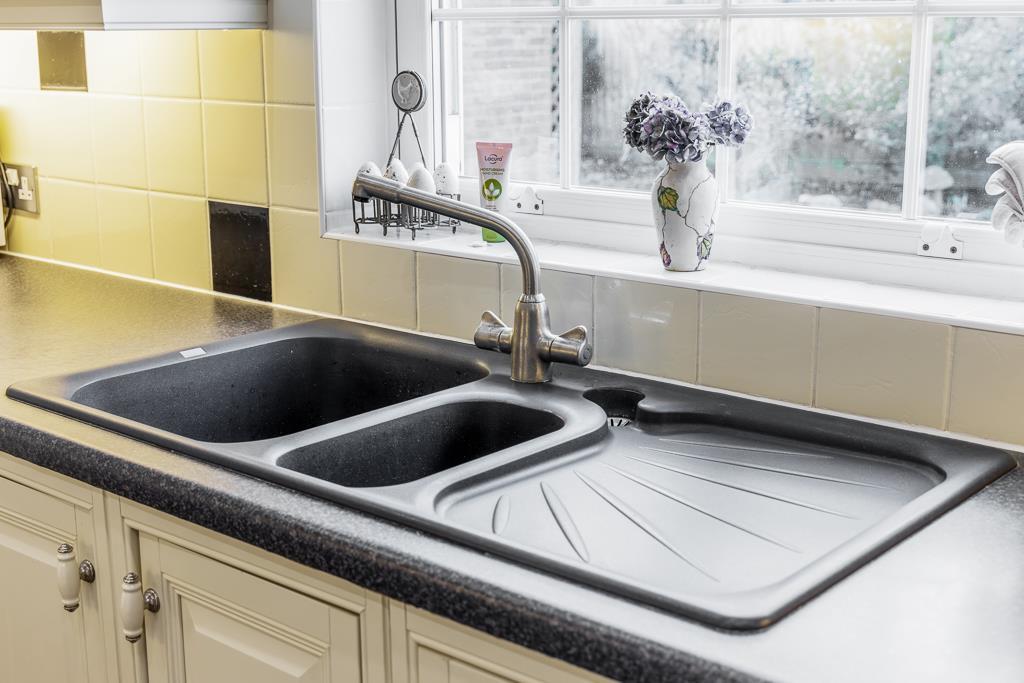2 The Spinney Close (Kirton)-38.jpg