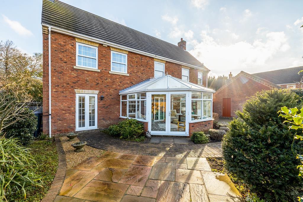 2 The Spinney Close (Kirton)-25.jpg