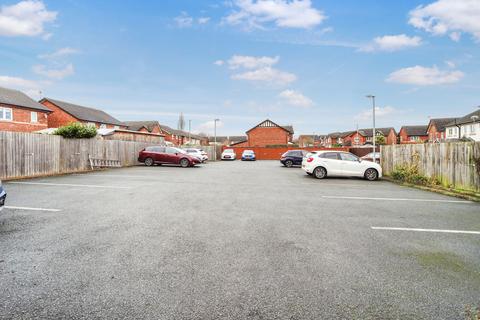 undefined, Raleigh Close, Newton-Le-Willows, WA12