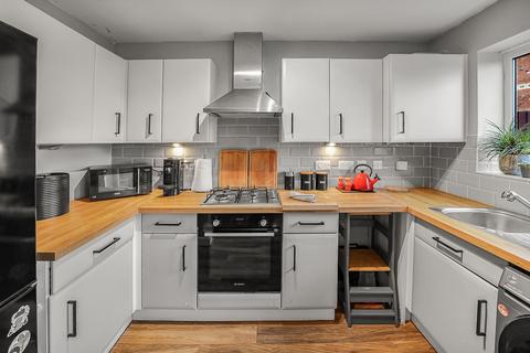 undefined, Raleigh Close, Newton-Le-Willows, WA12