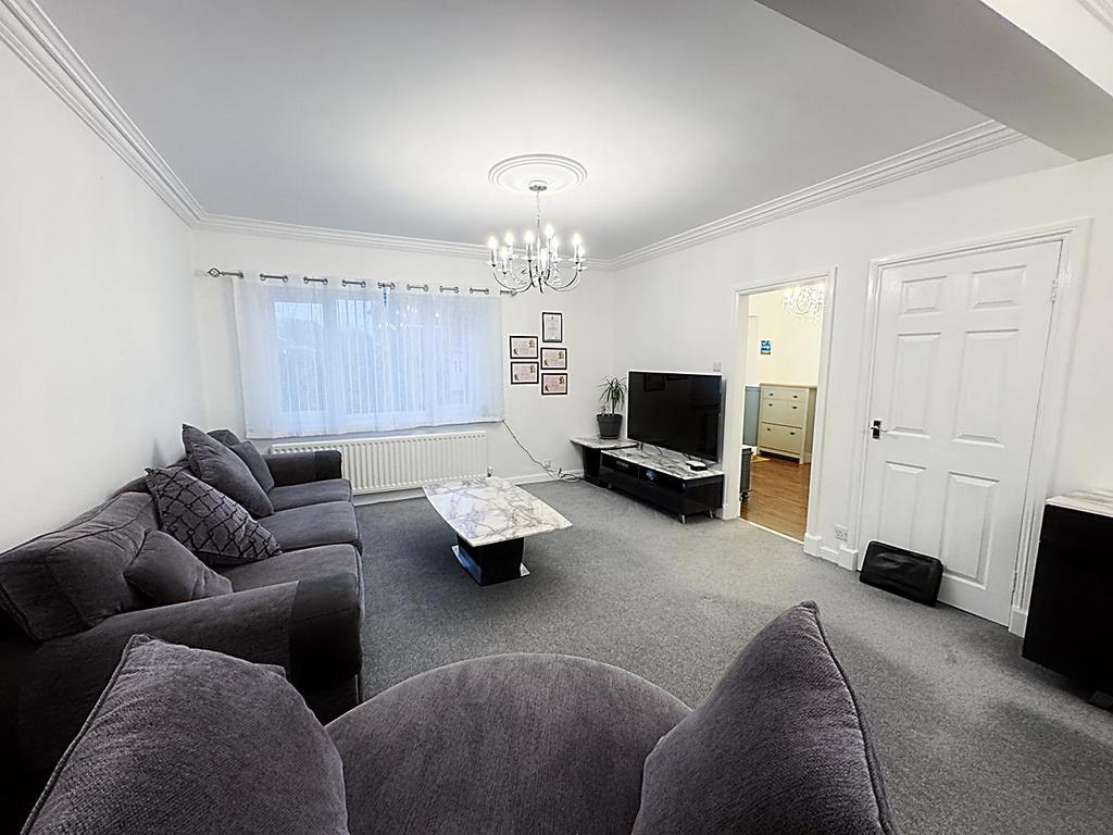 Lounge/ Dining Room