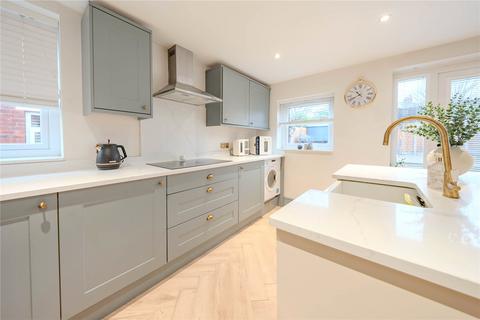 3 bedroom terraced house for sale, Oaklands Road, Rodley, Leeds, West Yorkshire
