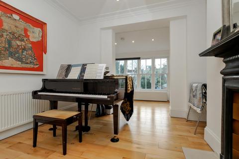 4 bedroom terraced house for sale, Springdale Road, Stoke Newington, London