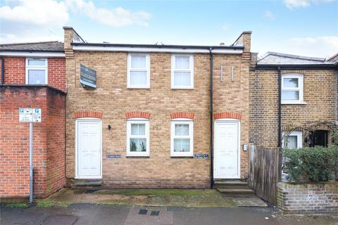 1 bedroom apartment to rent, Ashley Road, Walton-on-Thames, Surrey, KT12