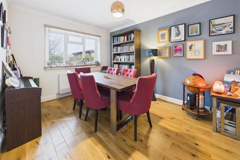 3 bedroom semi-detached house for sale, The Grove, Walton-On-Thames