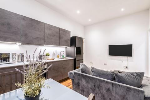 1 bedroom flat to rent, Romford Road, Stratford, E15