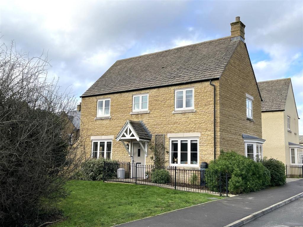 2 Skylark Road.JPG