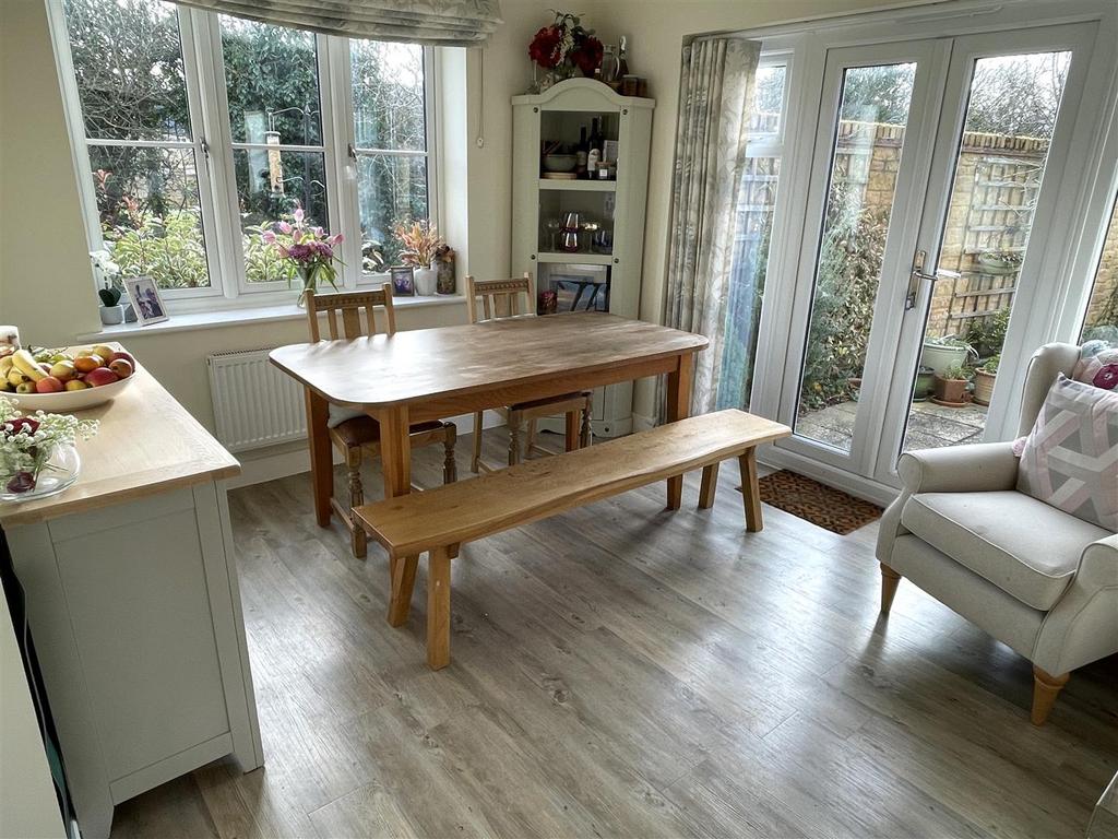 Dining area.JPG