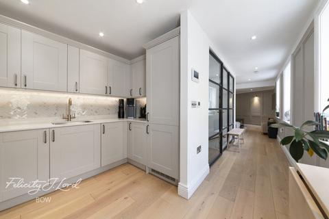 undefined, Chusan Place, LONDON