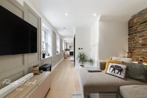 undefined, Chusan Place, LONDON