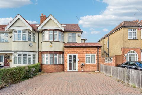 5 bedroom semi-detached house for sale, Lynton Road, Rayners Lane HA2