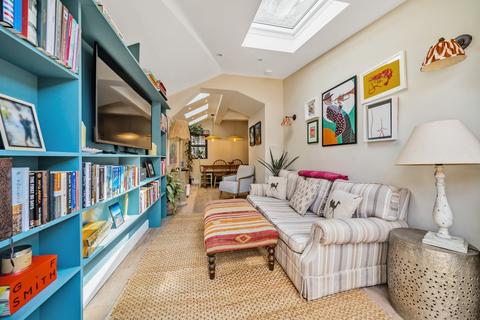 2 bedroom flat for sale, Fairlight Road, Tooting, London, SW17