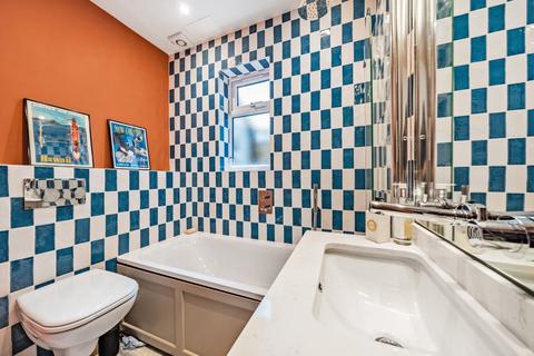 2 bedroom flat for sale, Fairlight Road, Tooting, London, SW17