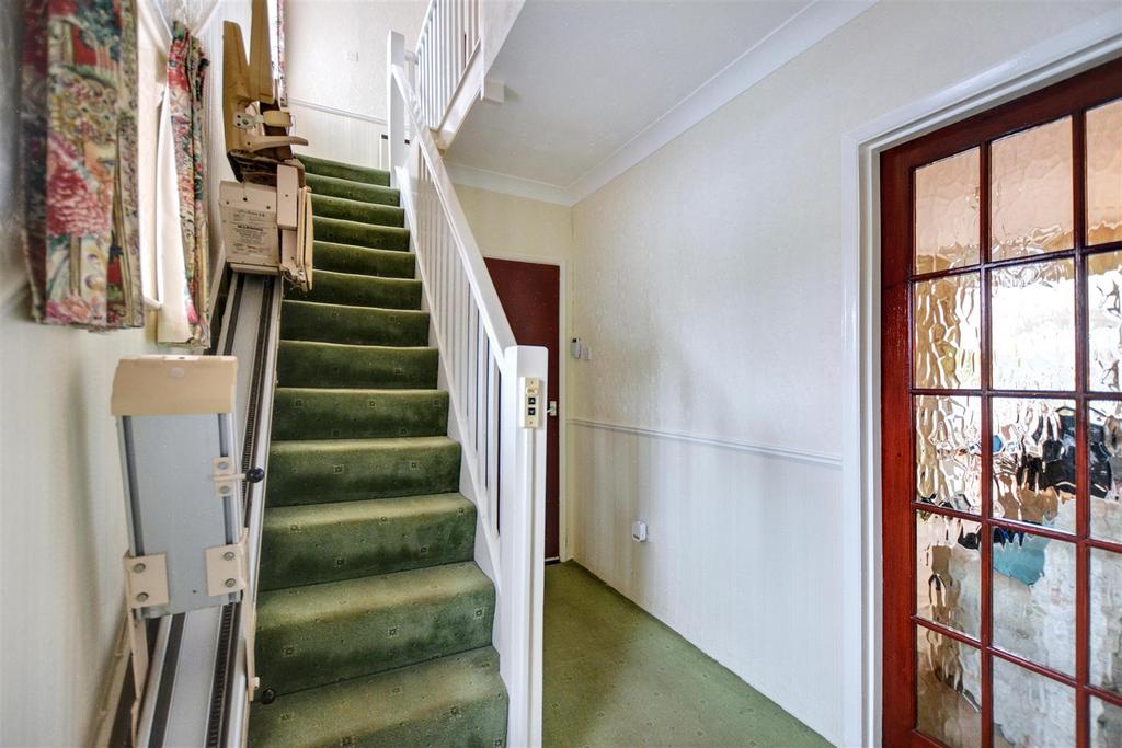 Entrance Hall 2.jpeg
