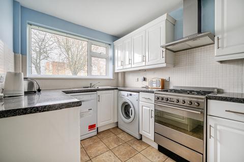 3 bedroom end of terrace house for sale, Colliers Way, Berkshire RG30