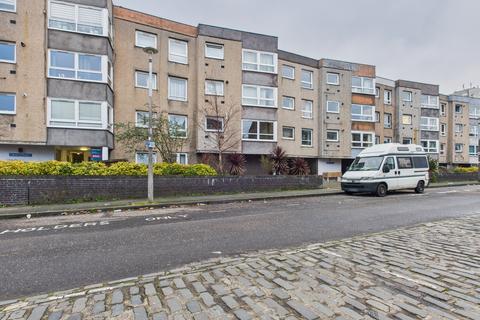 2 bedroom flat to rent, Giles Street, Leith, Edinburgh, EH6