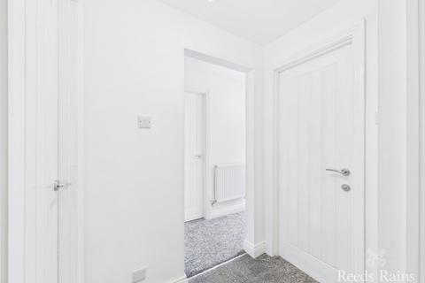 undefined, Astral Way, Hull HU7