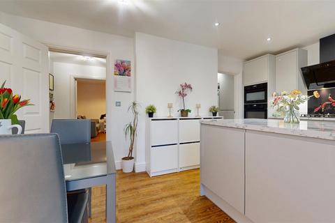 4 bedroom semi-detached house for sale, Penning Close, Milton Keynes MK14