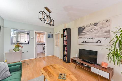 1 bedroom flat to rent, Meecham Court, Shuttleworth Road, Battersea, London, SW11