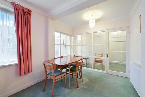 undefined, Banstead
