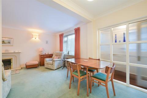 undefined, Banstead