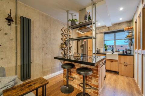 1 bedroom flat for sale, Jessop Court, Ferry Street, Bristol, BS1