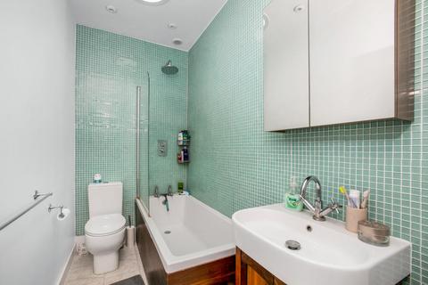 2 bedroom maisonette to rent, Tyrrell Road, East Dulwich, London, SE22