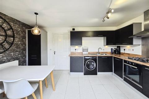 3 bedroom terraced house for sale, Sparrowhawk Way, Berkshire RG12