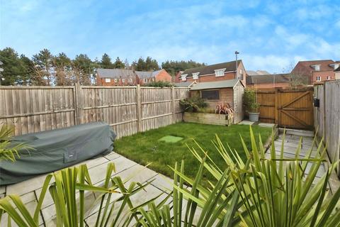 3 bedroom terraced house for sale, Sparrowhawk Way, Berkshire RG12