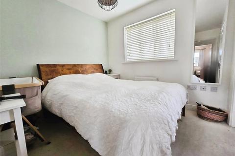3 bedroom terraced house for sale, Sparrowhawk Way, Berkshire RG12
