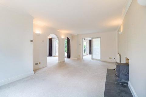 5 bedroom detached house for sale, Chalfont Road, Seer Green, Beaconsfield