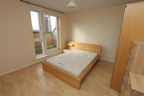 2 bedroom flat to rent, Aspect 14, Elmwood Lane