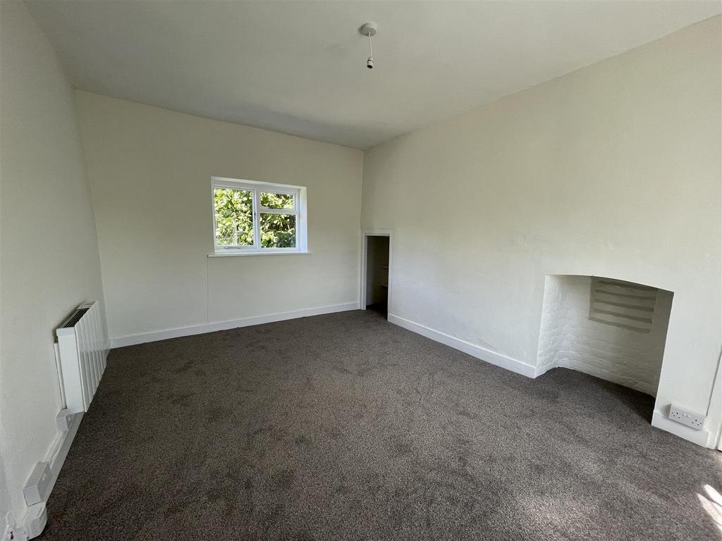 BEDROOM 2 - 1.jpg