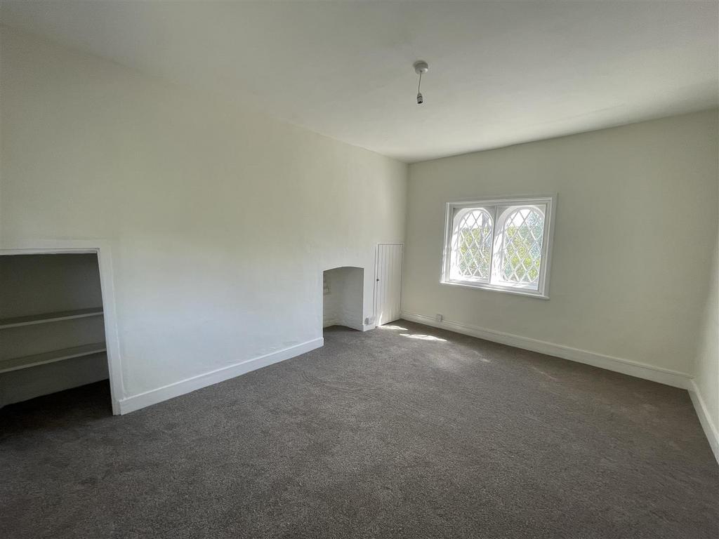 BEDROOM 2 -2.jpg