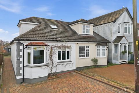 undefined, The Crescent, Benfleet, SS7 2