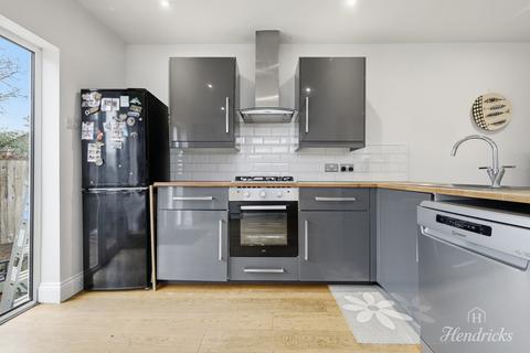 undefined, The Crescent, Benfleet, SS7 2