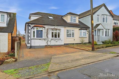 undefined, The Crescent, Benfleet, SS7 2