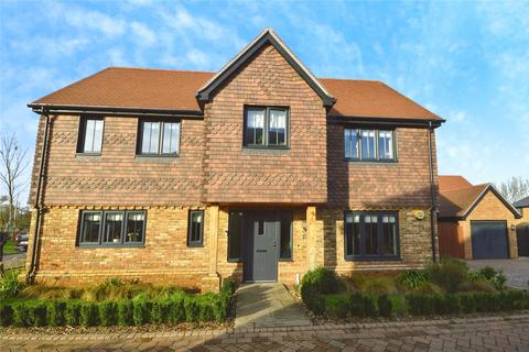 undefined, Round Top Close, Rochester ME3