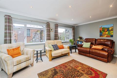 4 bedroom detached house for sale, Roselea Avenue, Lincoln LN2