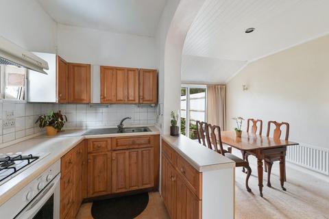 2 bedroom detached house for sale, Diceland Road, Banstead